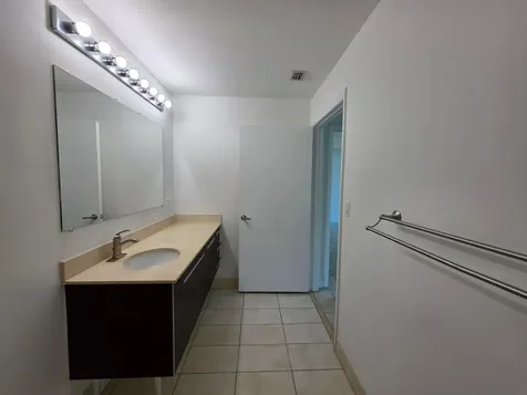 1900 N Bayshore Drive Miami FL 33132