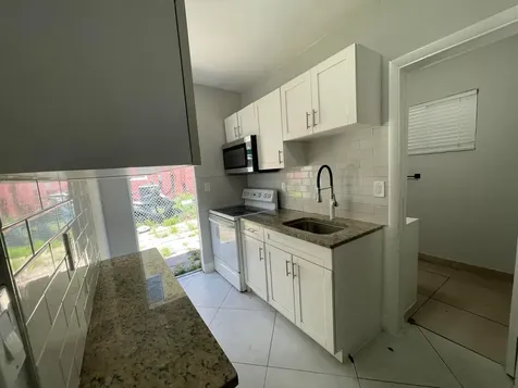 103 NW 7th Avenue Pompano Beach FL 33060