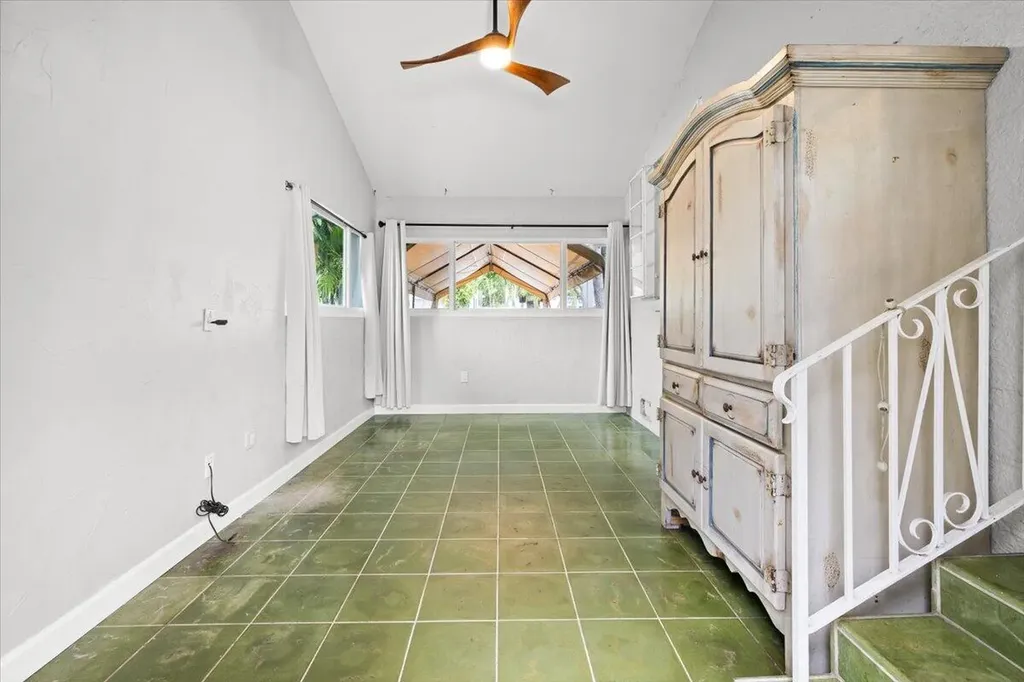 305 NE 14th Avenue Fort Lauderdale FL 33301