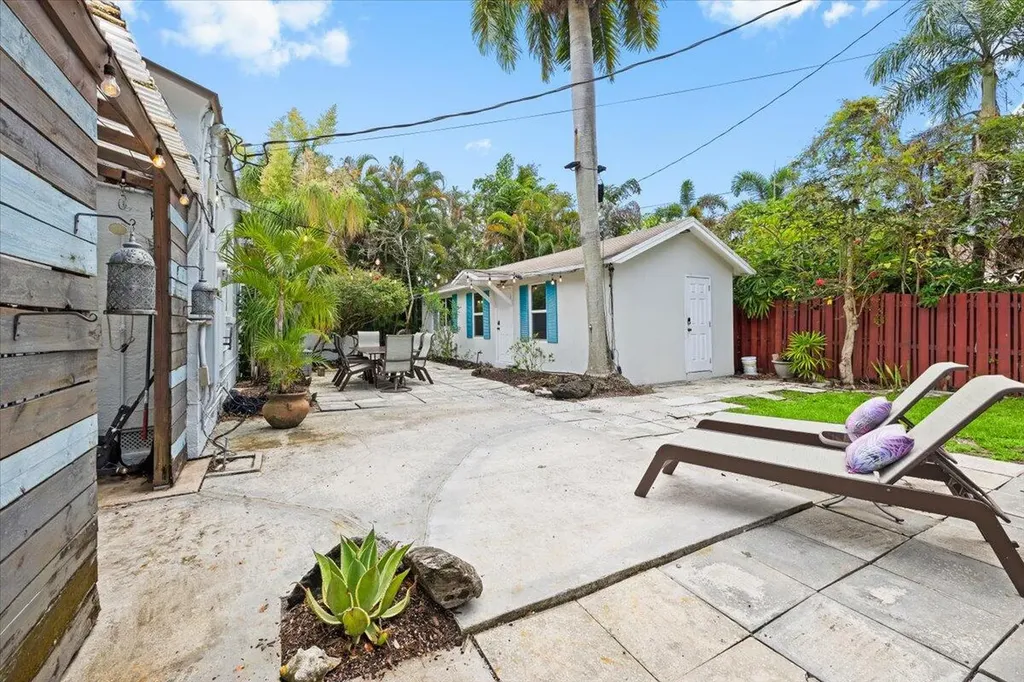 305 NE 14th Avenue Fort Lauderdale FL 33301