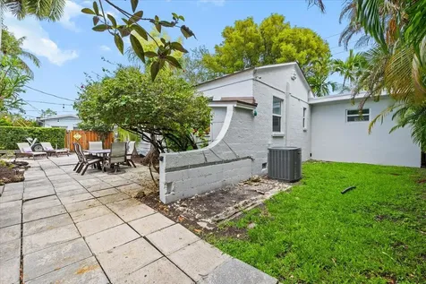 305 NE 14th Avenue Fort Lauderdale FL 33301