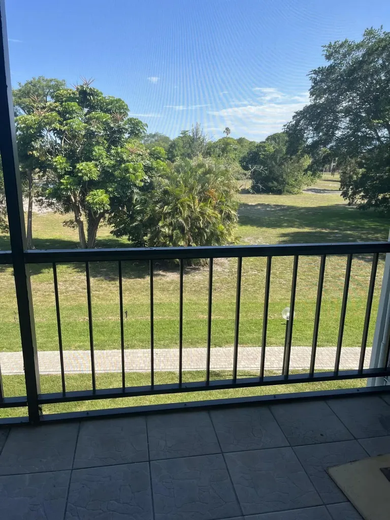 6020 NW 44th Street Lauderhill FL 33319