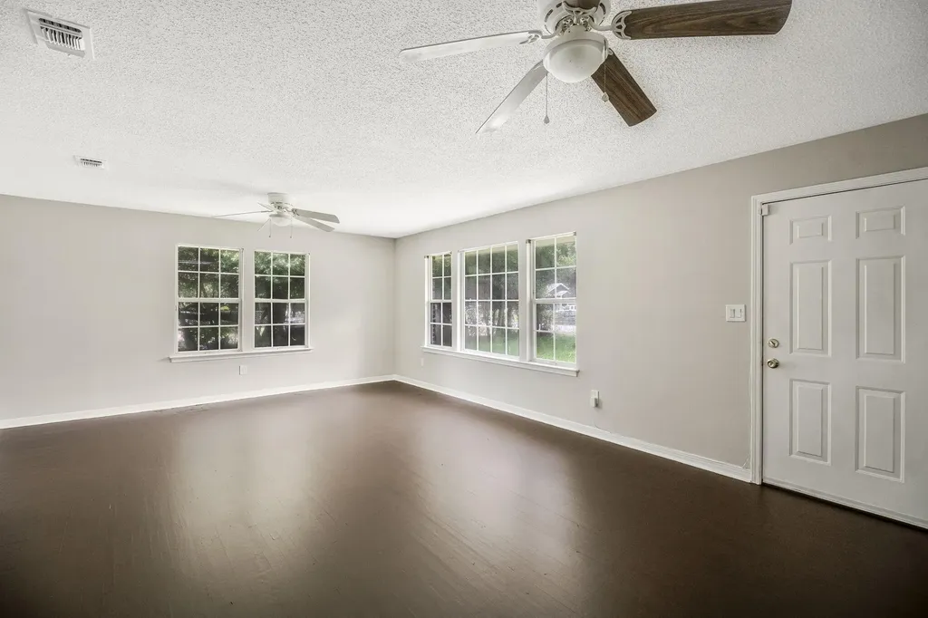 3031 W Jackson Street Pensacola FL 32505