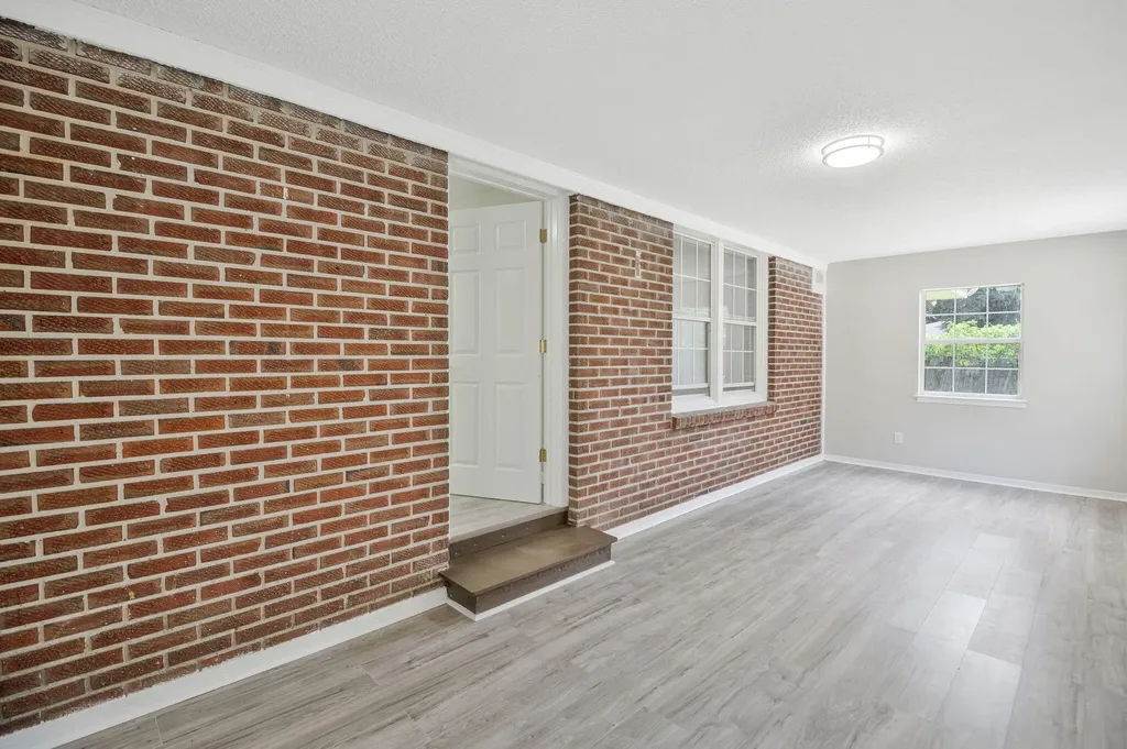 3031 W Jackson Street Pensacola FL 32505