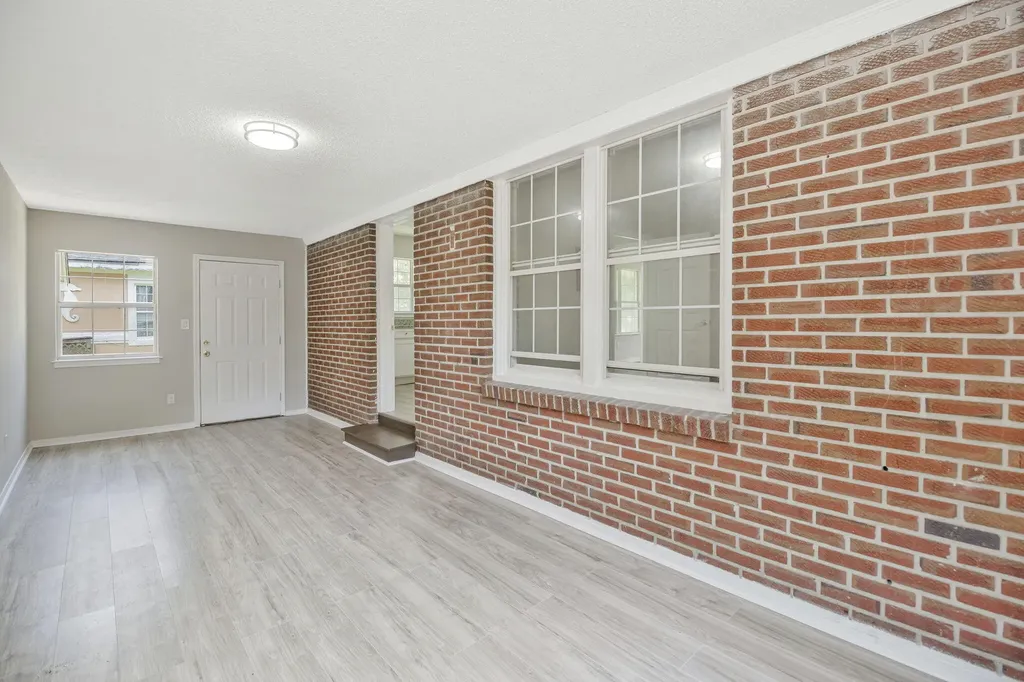 3031 W Jackson Street Pensacola FL 32505
