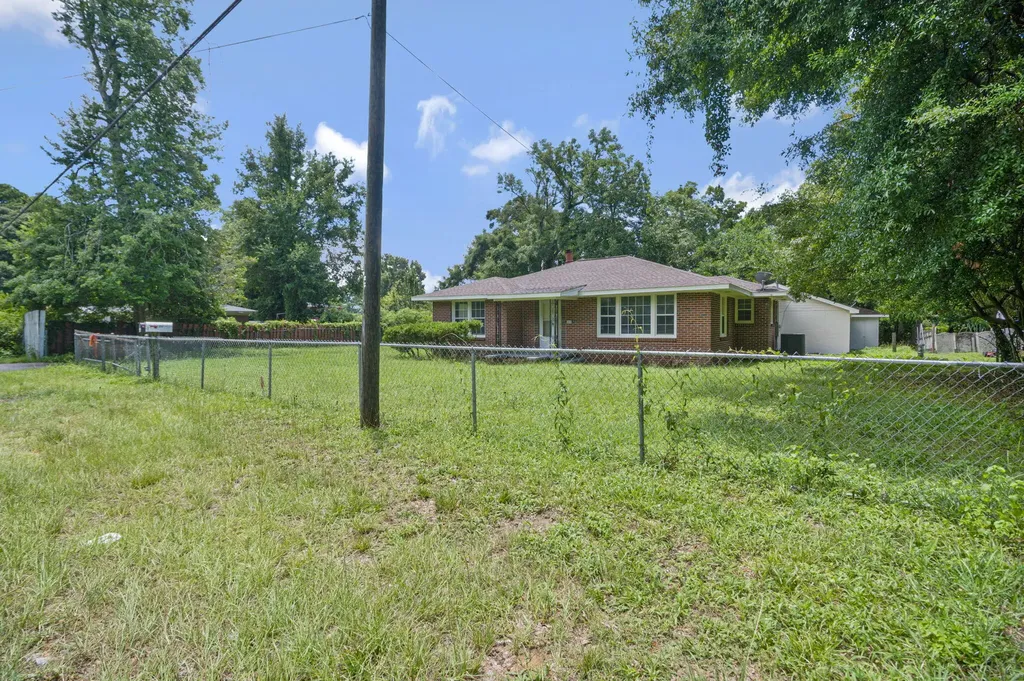 3031 W Jackson Street Pensacola FL 32505