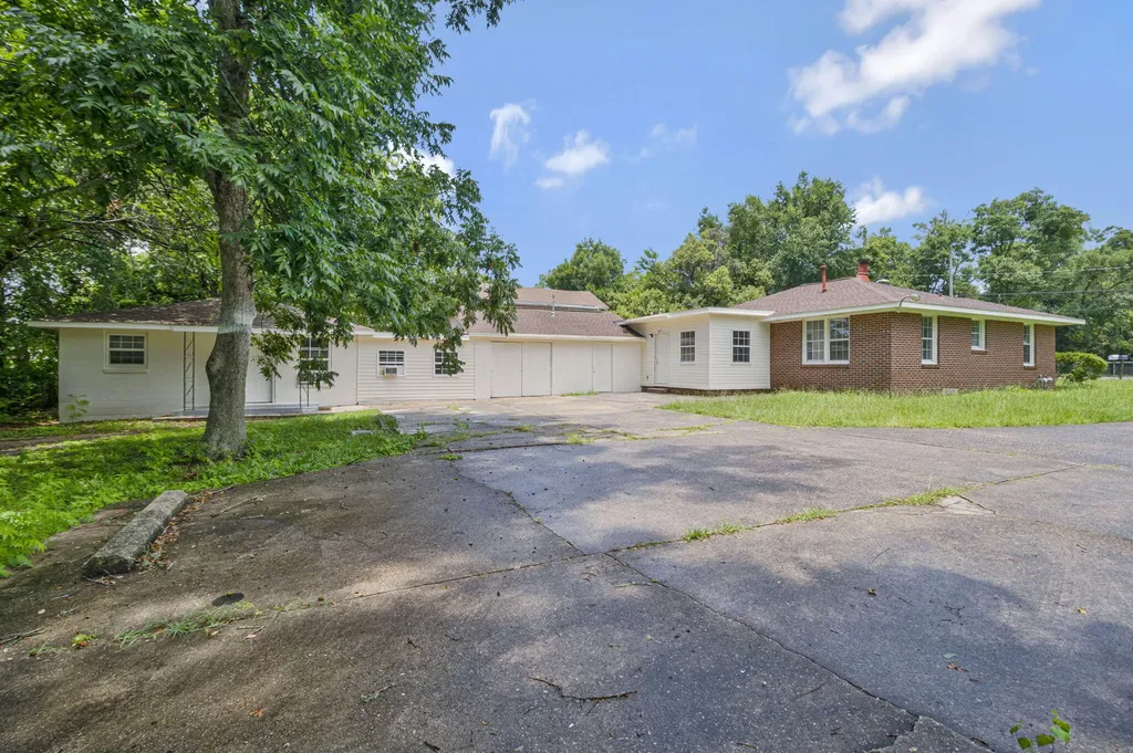 3031 W Jackson Street Pensacola FL 32505
