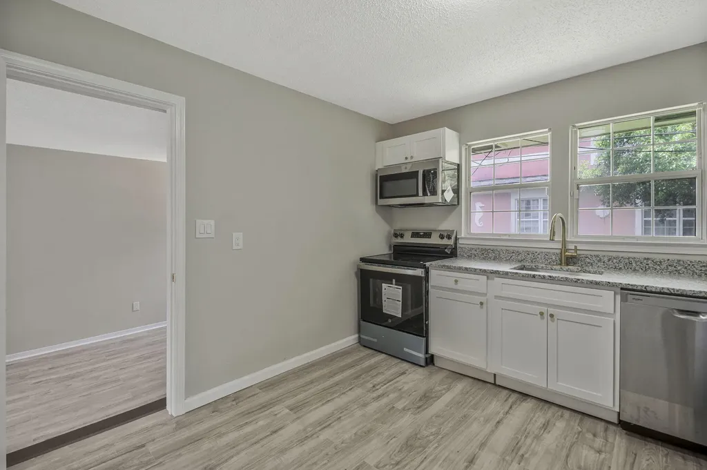 3031 W Jackson Street Pensacola FL 32505