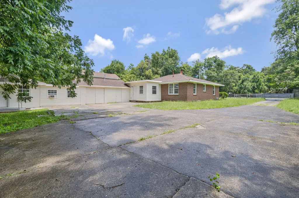 3031 W Jackson Street Pensacola FL 32505