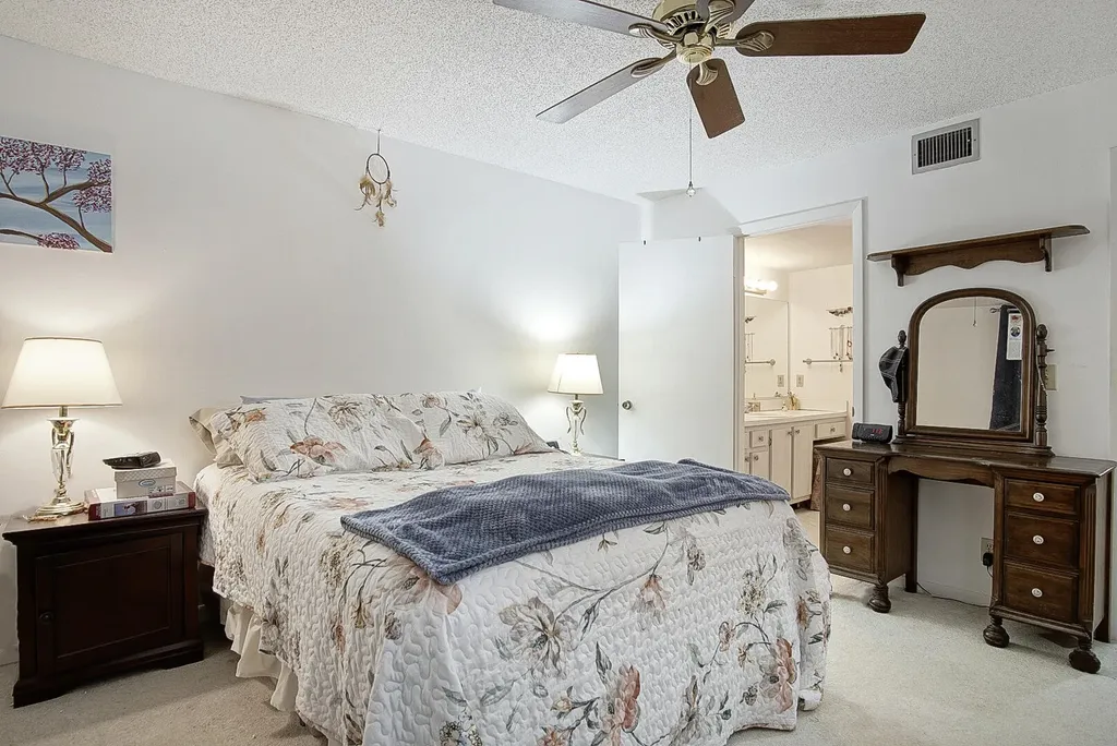 5930 Whispering Pine Way Greenacres FL 33463