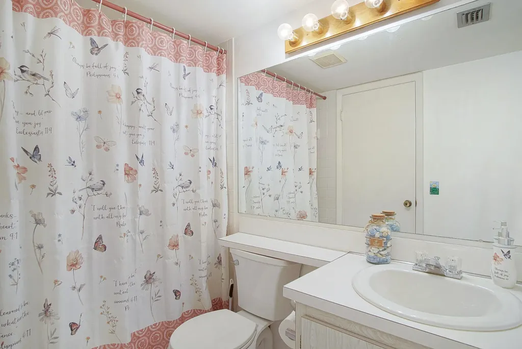5930 Whispering Pine Way Greenacres FL 33463