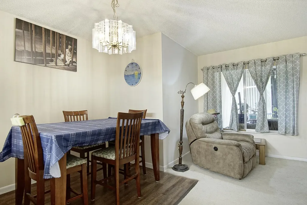 5930 Whispering Pine Way Greenacres FL 33463