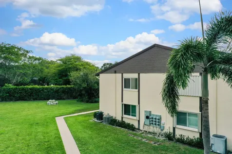 5930 Whispering Pine Way Greenacres FL 33463