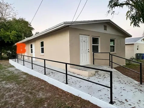 1502 Avenue I Fort Pierce FL 34950
