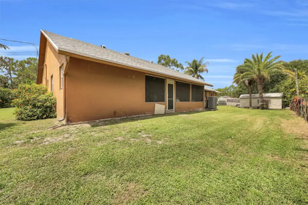 15921 80th Lane N Loxahatchee FL 33470