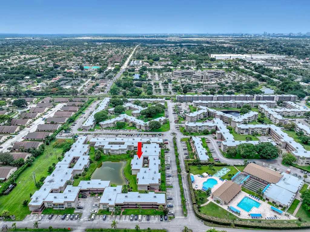 504 Davis Road Palm Springs FL 33461