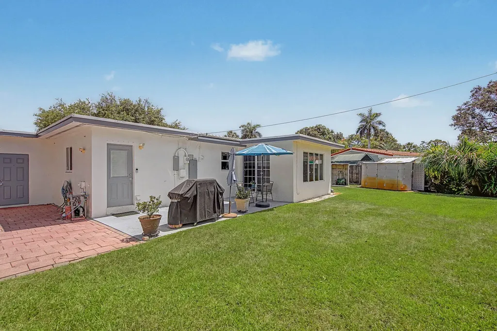 2740 SW 16th Street Fort Lauderdale FL 33312