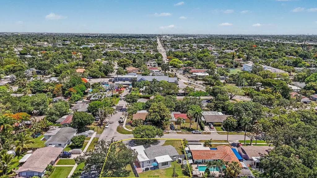 2740 SW 16th Street Fort Lauderdale FL 33312