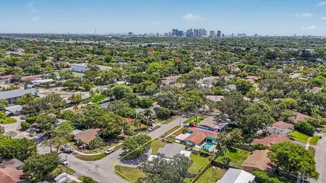 2740 SW 16th Street Fort Lauderdale FL 33312