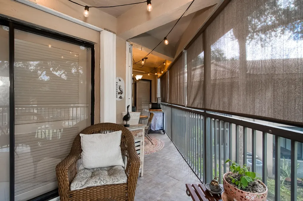 9533 NW 2nd Place Coral Springs FL 33071