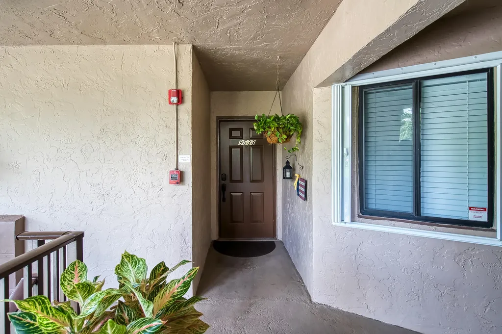 9533 NW 2nd Place Coral Springs FL 33071