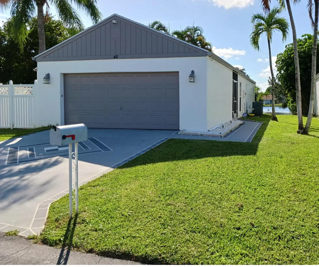 48 Buxton Lane Boynton Beach FL 33426