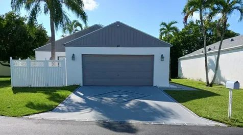 48 Buxton Lane Boynton Beach FL 33426