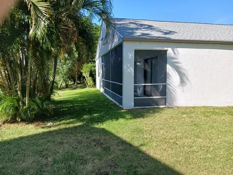 48 Buxton Lane Boynton Beach FL 33426