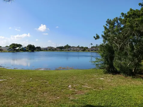 48 Buxton Lane Boynton Beach FL 33426