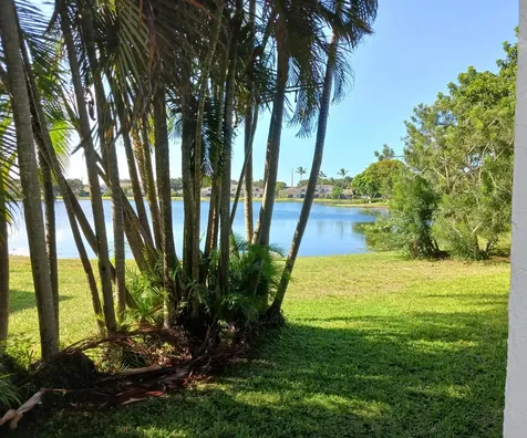 48 Buxton Lane Boynton Beach FL 33426