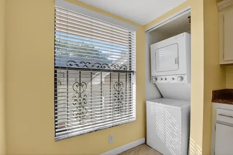 265 SE 10th Street Deerfield Beach FL 33441