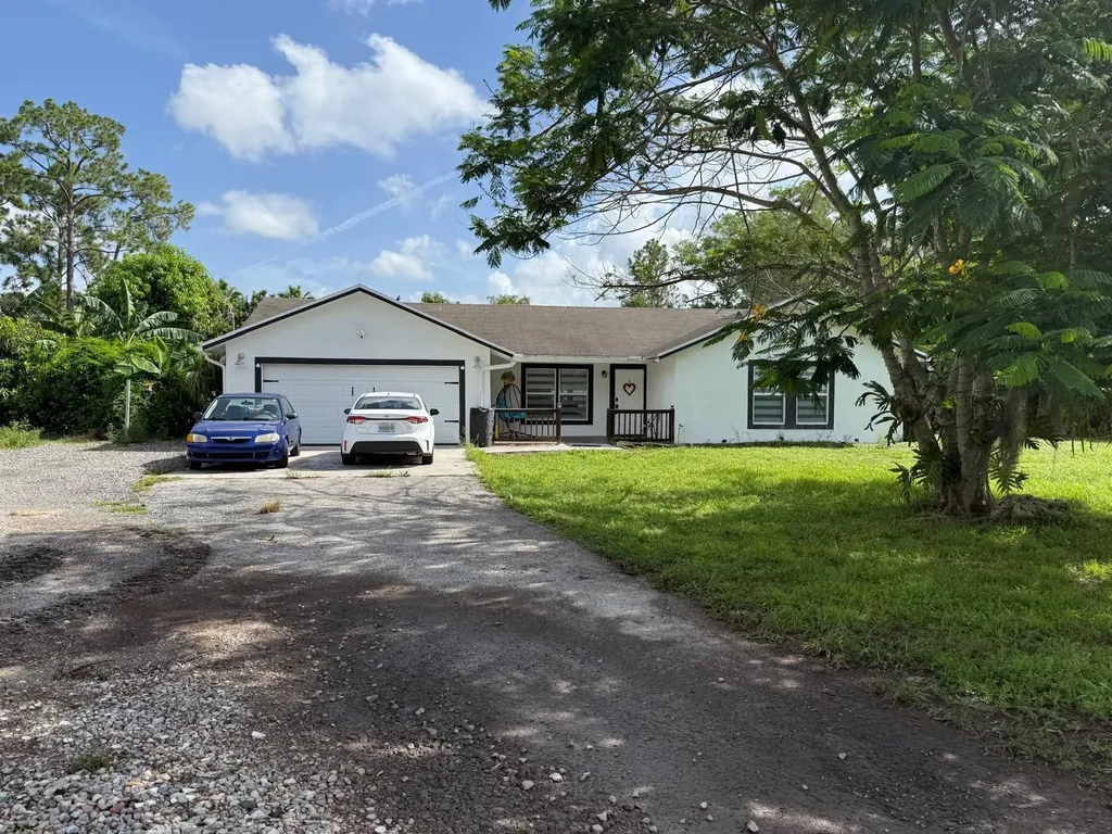 16393 E Lancashire Drive E The Acreage FL 33470