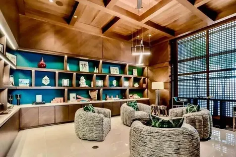 5875 Collins Avenue Miami Beach FL 33140