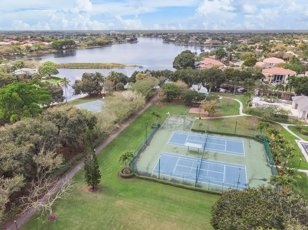 11622 NW 13th Manor Coral Springs FL 33071