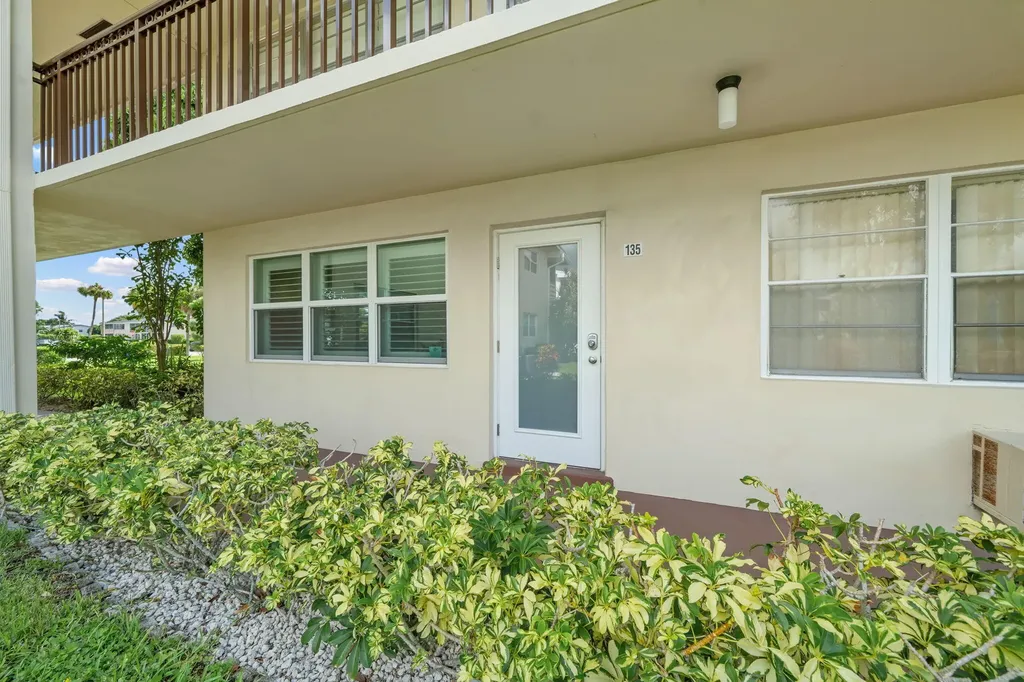 135 Andover F West Palm Beach FL 33417