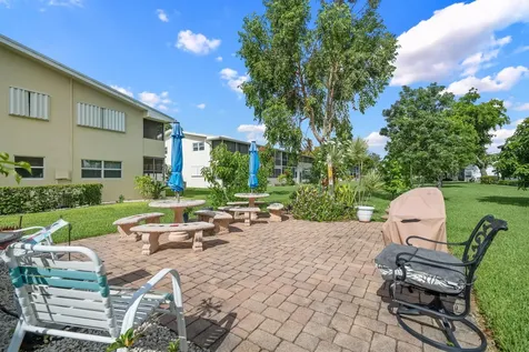 135 Andover F West Palm Beach FL 33417