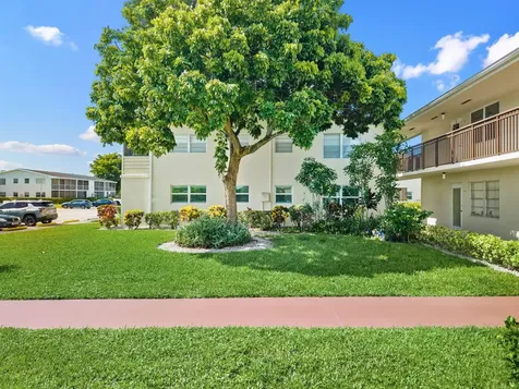 135 Andover F West Palm Beach FL 33417