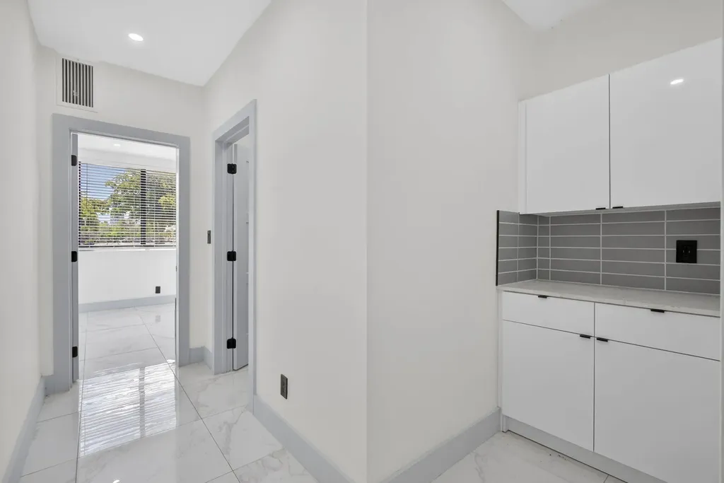 324 20th Street West Palm Beach FL 33407