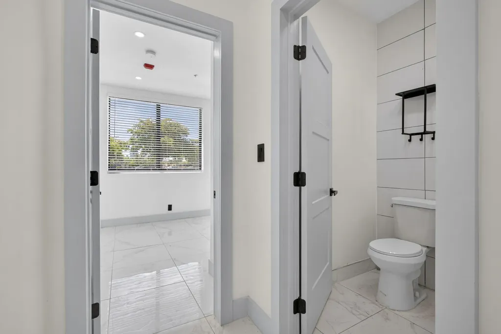 324 20th Street West Palm Beach FL 33407