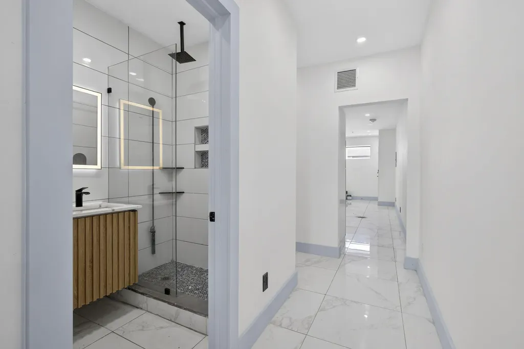 324 20th Street West Palm Beach FL 33407