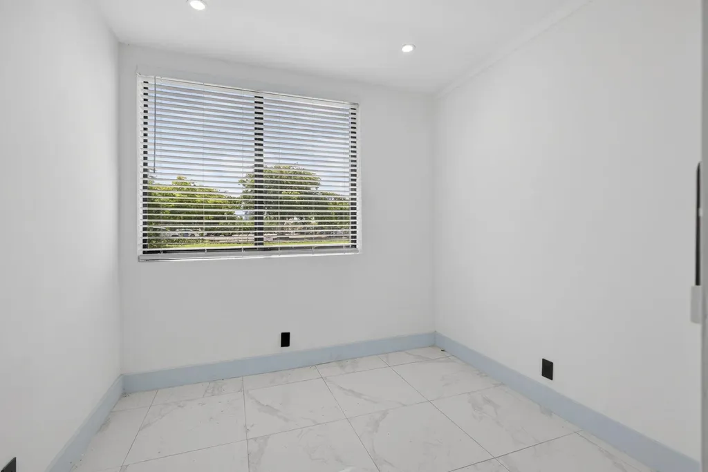 324 20th Street West Palm Beach FL 33407