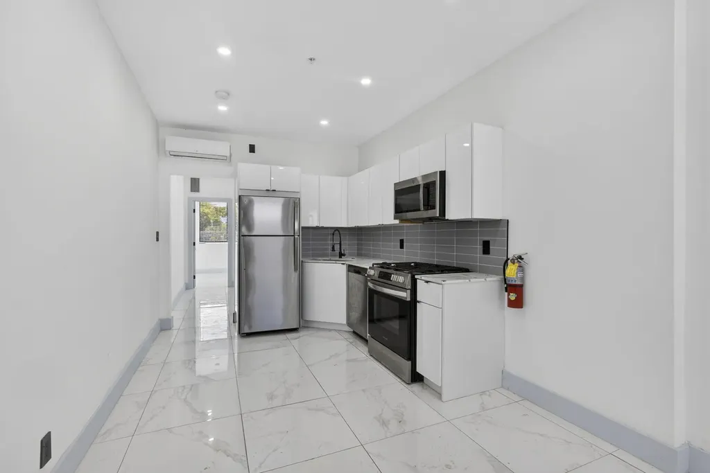 324 20th Street West Palm Beach FL 33407