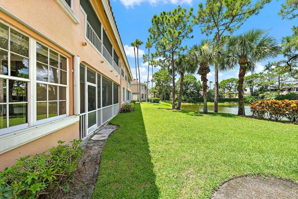120 Legendary Circle Palm Beach Gardens FL 33418