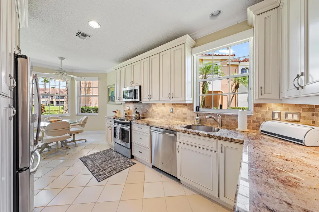 120 Legendary Circle Palm Beach Gardens FL 33418