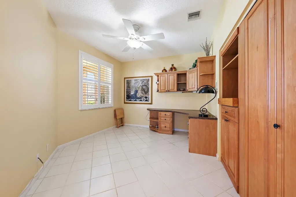 120 Legendary Circle Palm Beach Gardens FL 33418