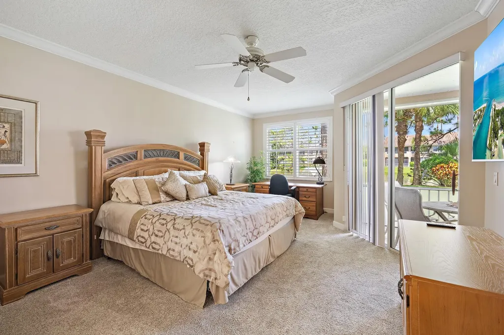 120 Legendary Circle Palm Beach Gardens FL 33418