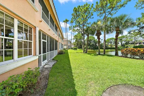 120 Legendary Circle Palm Beach Gardens FL 33418