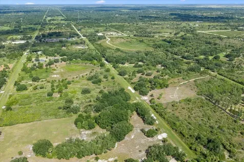 15320 NW 282nd Street Okeechobee FL 34972