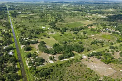 15320 NW 282nd Street Okeechobee FL 34972