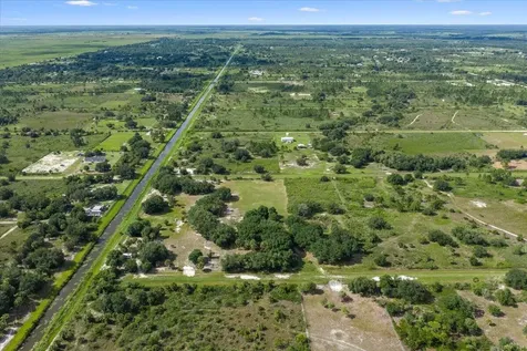 15320 NW 282nd Street Okeechobee FL 34972